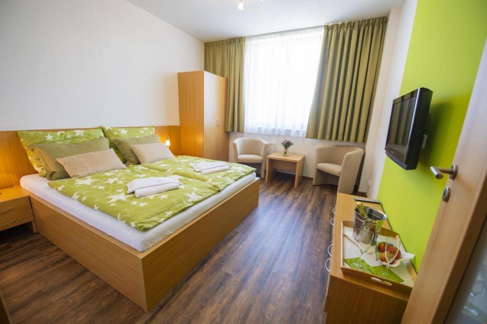 Hotel Berounka Hrebecniky Buitenkant foto