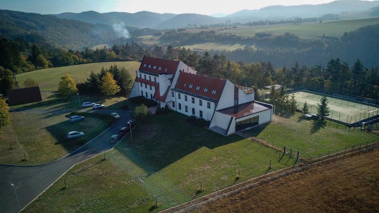 Hotel Berounka Hrebecniky Buitenkant foto