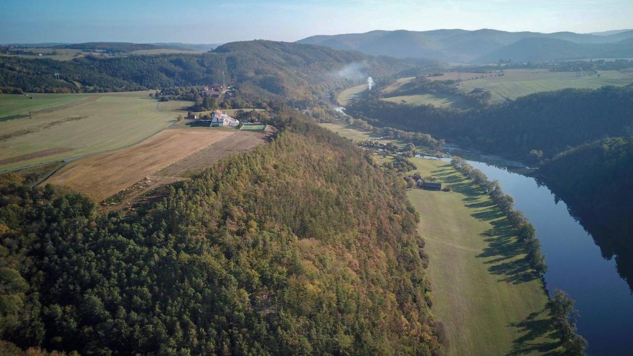 Hotel Berounka Hrebecniky Buitenkant foto