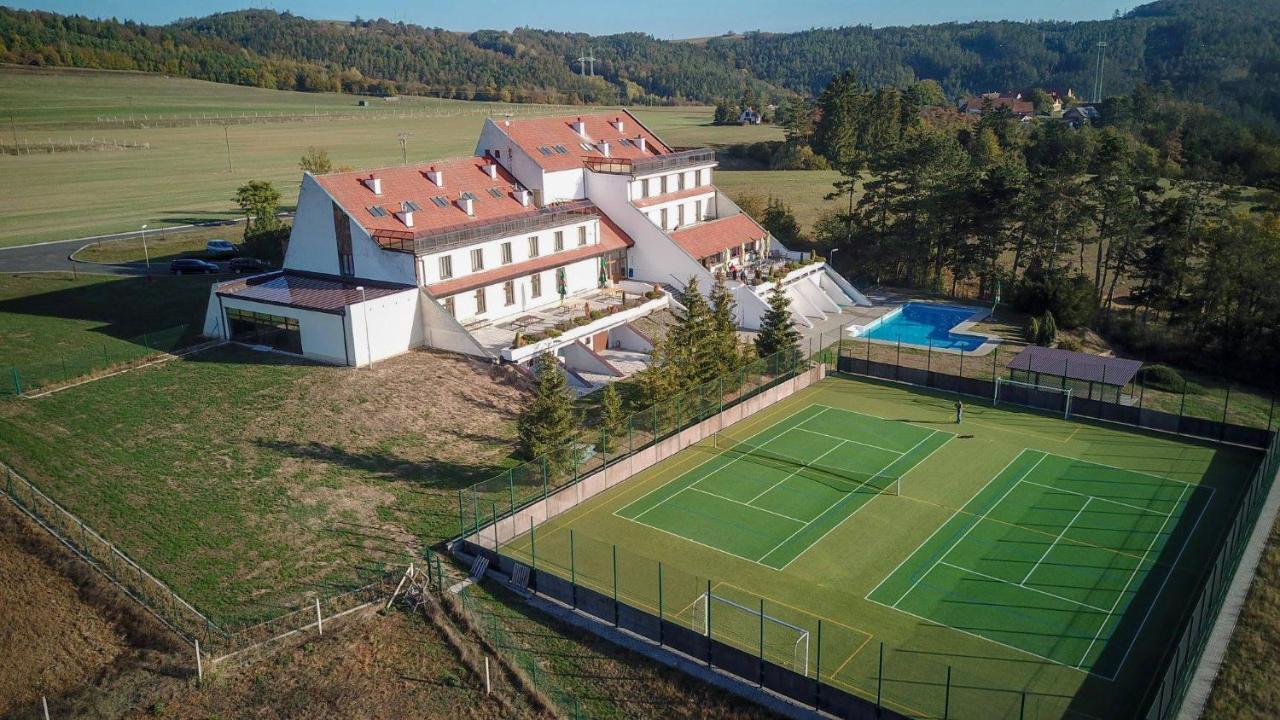 Hotel Berounka Hrebecniky Buitenkant foto