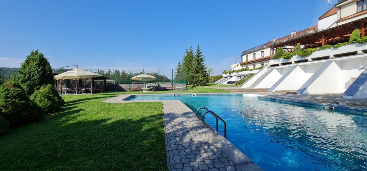 Hotel Berounka Hrebecniky Buitenkant foto