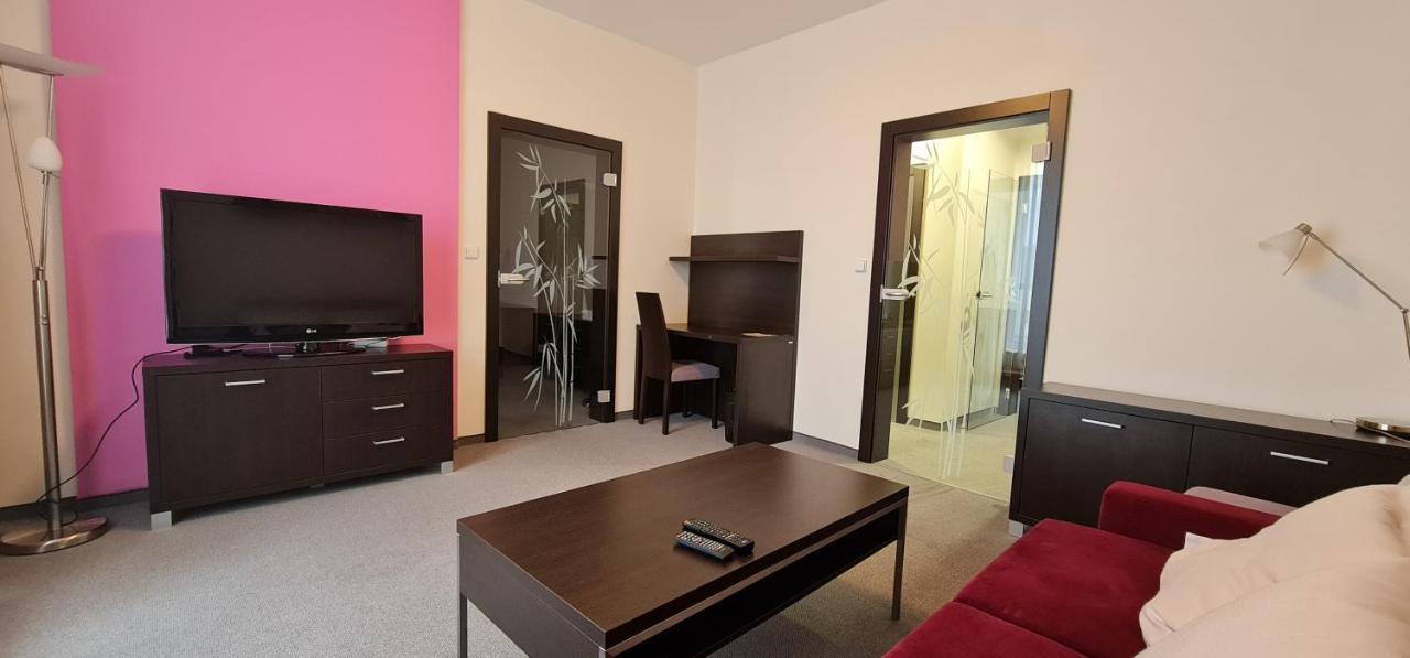 Hotel Berounka Hrebecniky Buitenkant foto