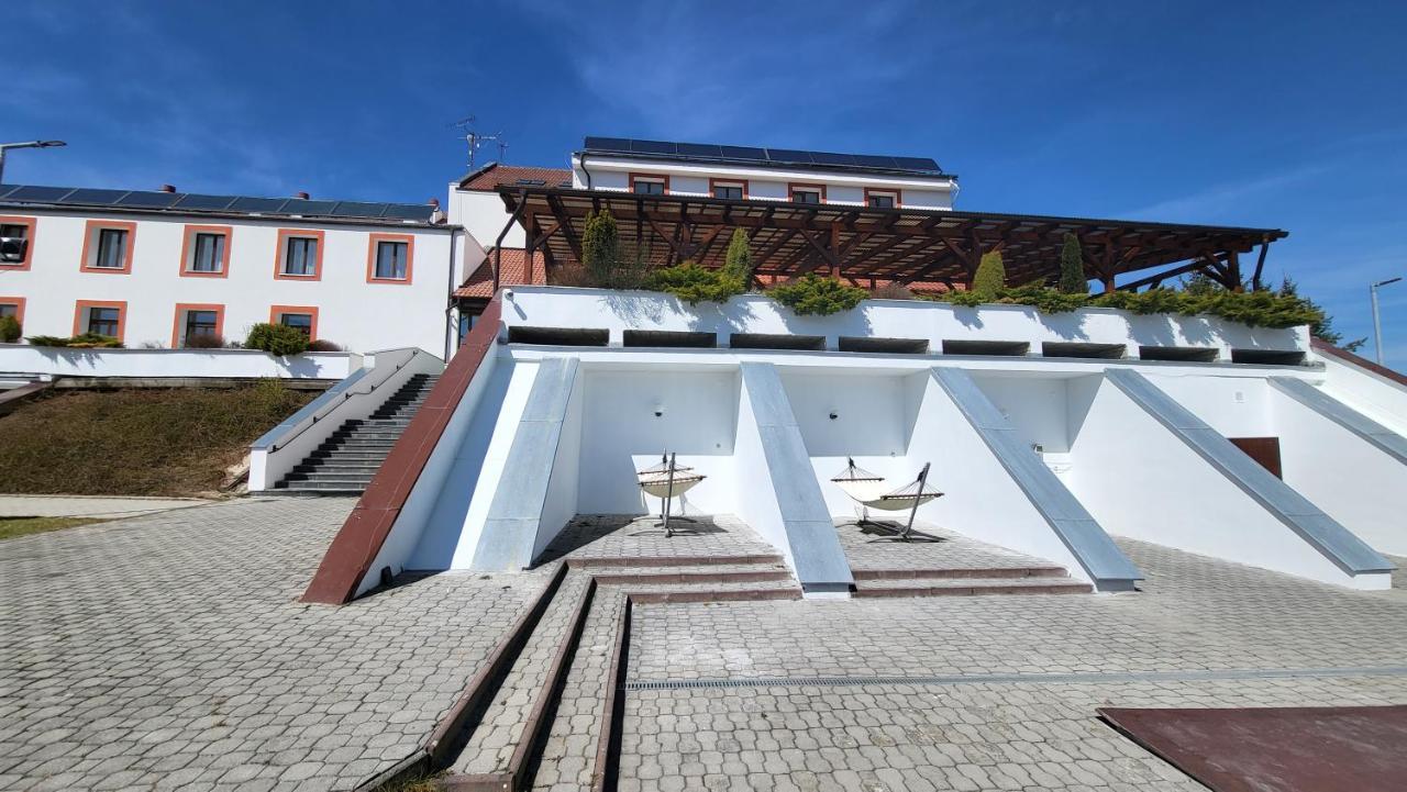 Hotel Berounka Hrebecniky Buitenkant foto