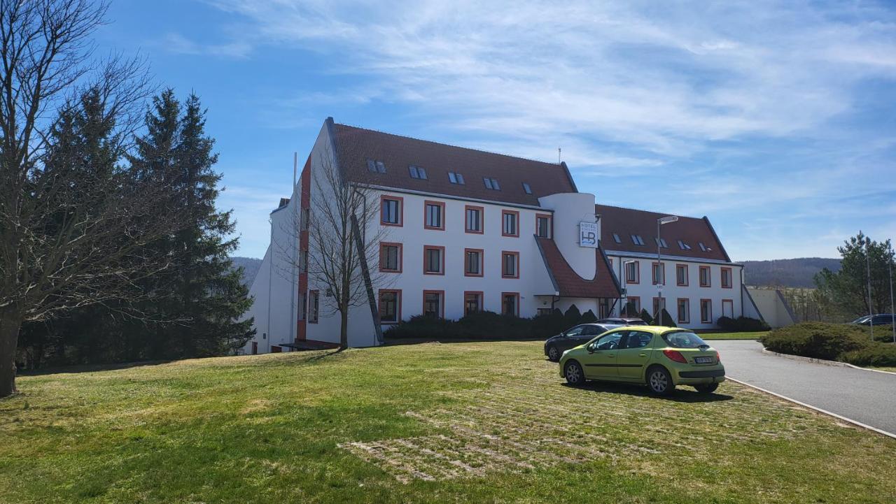 Hotel Berounka Hrebecniky Buitenkant foto